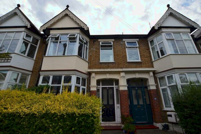 2 Bedroom Flat To Rent In Cleveland Park Crescent, Walthamstow, E17