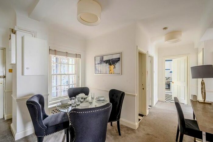 2 Bedroom Flat To Rent In Fulham Road, London, SW3