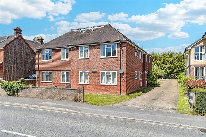1 Bedroom Flat For Sale In Church Road, Paddock Wood, Tonbridge, Kent, TN12