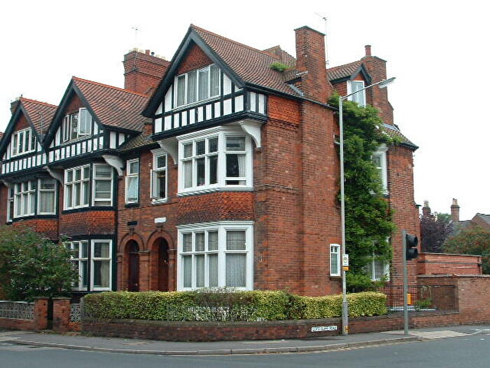 9 Bedroom Semi Detached House To Rent In Rugby Road, Leamington Spa, CV32