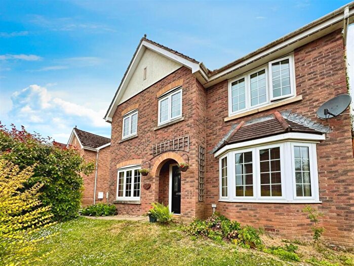 4 Bedroom Detached House For Sale In St. Lawrence Road, Chepstow, NP16