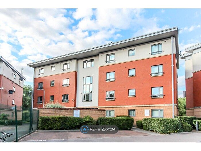 2 Bedroom Flat To Rent In West Cotton Close, Northampton, NN4