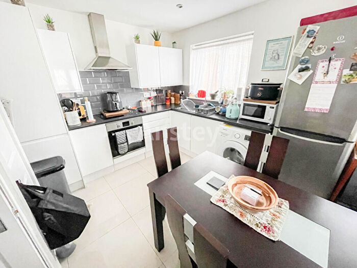 1 Bedroom Flat To Rent In Paynes Road, Southampton, SO15