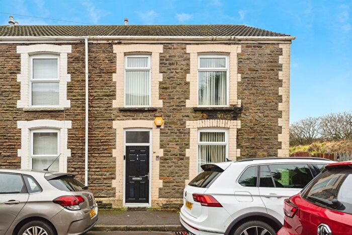 3 Bedroom End Terrace House For Sale In Collins Street, Neath, SA11