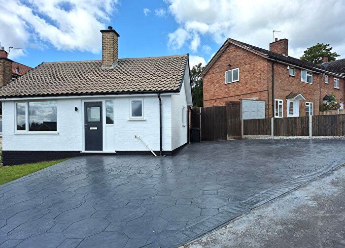 2 Bedroom Semi-Detached House To Rent In Bracken Drive, Sutton Coldfield, B75