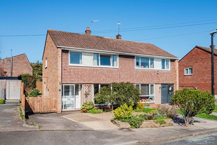 3 Bedroom Semi-Detached House For Sale In Lampton Road, Long Ashton, BS41