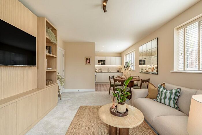 1 Bedroom Apartment For Sale In Wallingford Road, Wallingford, OX10