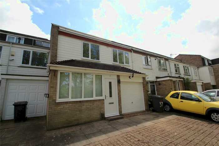 4 Bedroom Terraced House To Rent In Wateridge Road, Basingstoke, Hampshire, RG21
