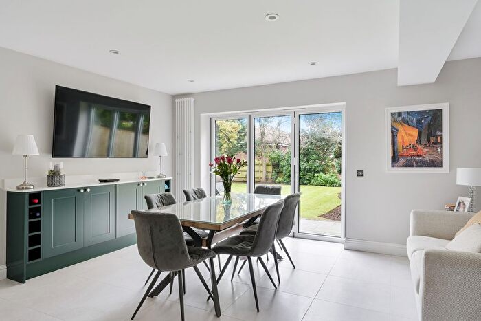 5 Bedroom Detached House For Sale In Brighton Road, Banstead, SM7