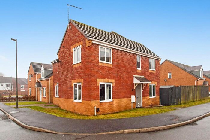 3 Bedroom Semi-Detached House For Sale In Croft House Way, Bolsover, S44