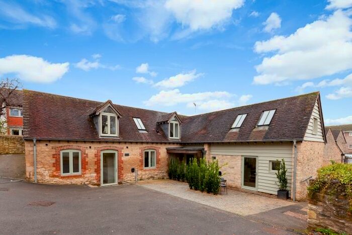 2 Bedroom Apartment To Rent In Church Road, Wheatley, OX33