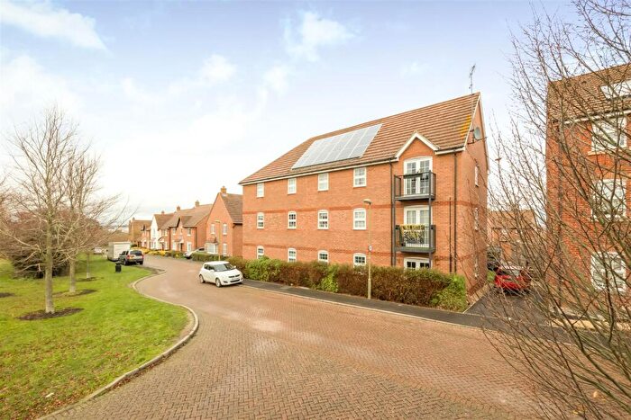 2 Bedroom Apartment For Sale In Oak Hill Lane, Didcot, OX11