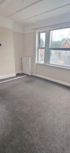 2 Bedroom Flat To Rent In A Western Road, Southall, UB2