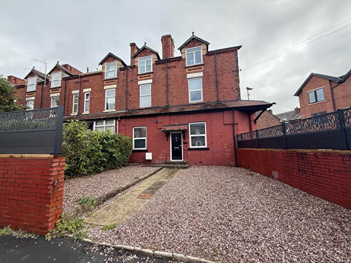 2 Bedroom Flat To Rent In Birch Lane, Longsight, £ Per Person Pcm, M13