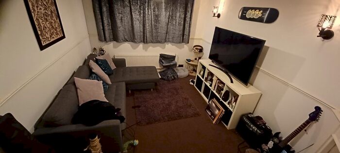 1 Bedroom Flat To Rent In The Village Street, Leeds, LS4