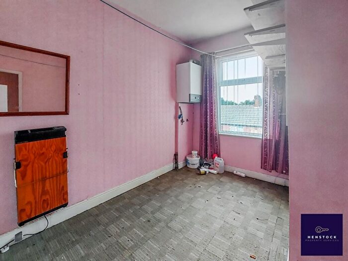 2 Bedroom Terraced House For Sale In Hertford Road, Manchester, M9