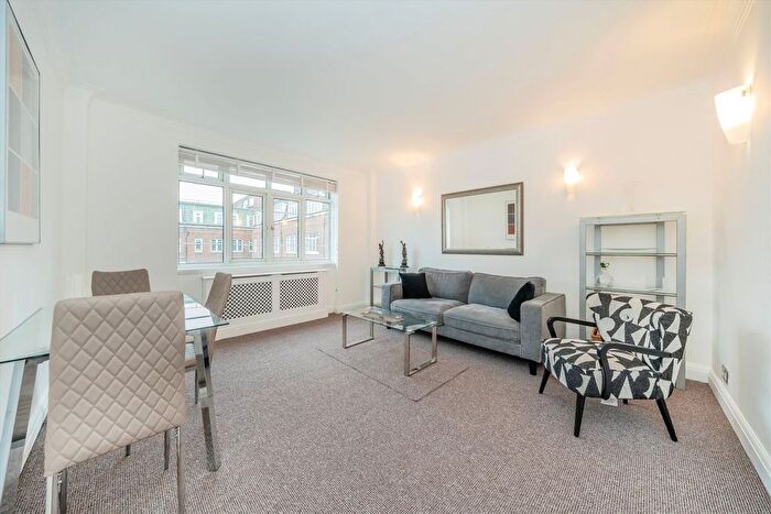 1 Bedroom Flat To Rent In Pembroke Road, Kensington, W8