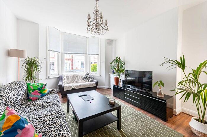 2 Bedroom Flat For Sale In Sellons Avenue, Harlesden, London, NW10