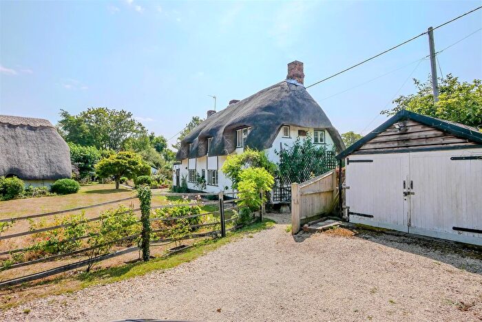 3 Bedroom Property For Sale In Paper Mill Lane, South Moreton, OX11