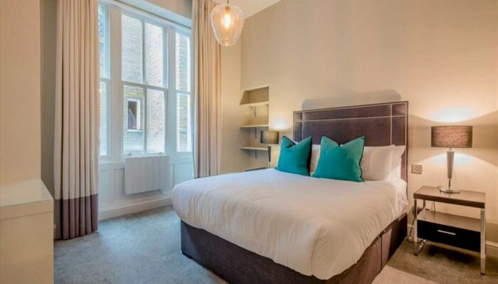 2 Bedroom Flat To Rent In Nottingham Place, Marylebone, W1U