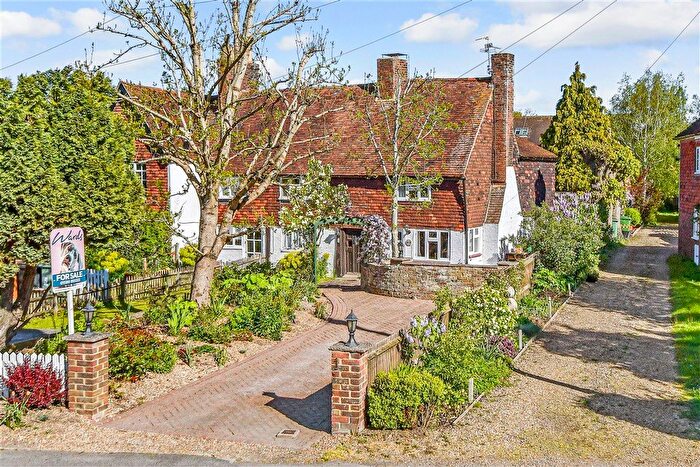 2 Bedroom End Of Terrace House For Sale In West End, Marden, Kent, TN12