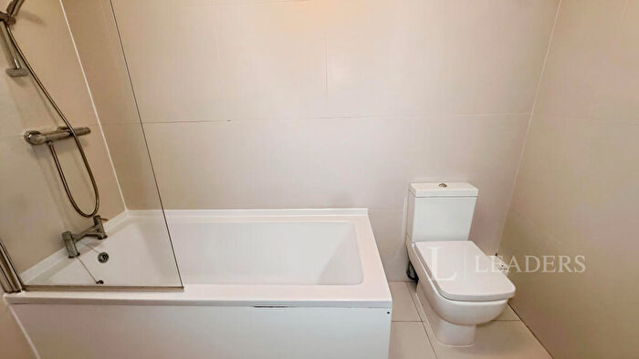 2 Bedroom Flat To Rent In Alexandra House, Pershore Road, Cotteridge, Birmingham, B30