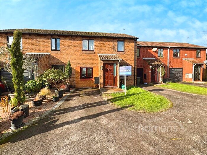 5 Bedroom Terraced House For Sale In Bridport Close, Lower Earley, Reading, RG6