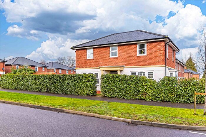 4 Bedroom Detached House For Sale In Meadow Avenue, Shenley, Radlett, Hertfordshire, WD7