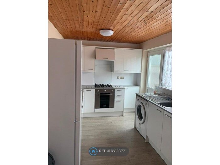 3 Bedroom Terraced House To Rent In Leopold Street, Leeds, LS7