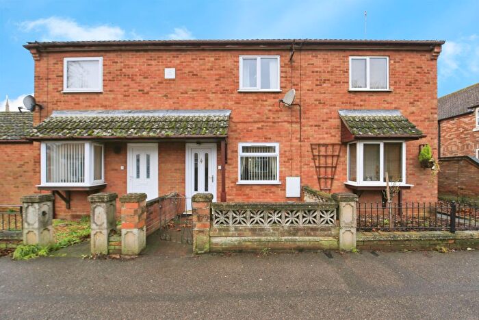 2 Bedroom Terraced House For Sale In The Avenue, March, PE15