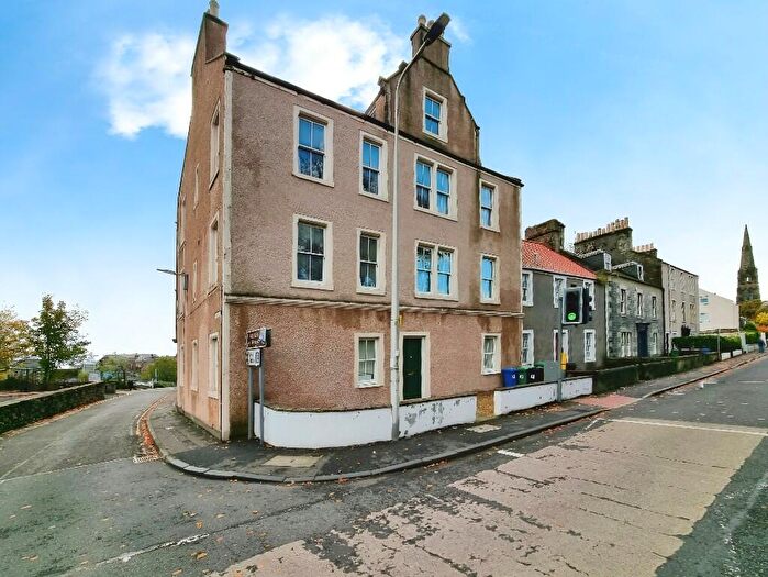 2 Bedroom Apartment To Rent In Oswalds Wynd, Kirkcaldy, Fife, KY1