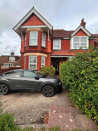 5 Bedroom Detached House For Sale In London Road, Hailsham, BN27