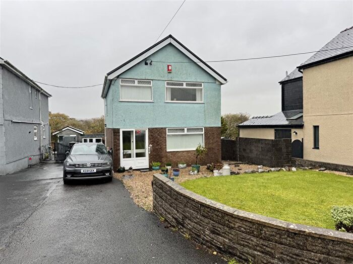 3 Bedroom Detached House For Sale In Pontardulais Road, Tycroes, Ammanford, SA18