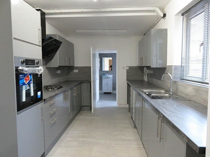 5 Bedroom House To Rent In Radford Boulevard, Nottingham, Nottinghamshire, NG7