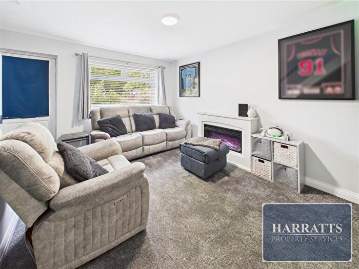 2 Bedroom Semi-Detached House For Sale In Minsmere Walks, Stockport, SK2