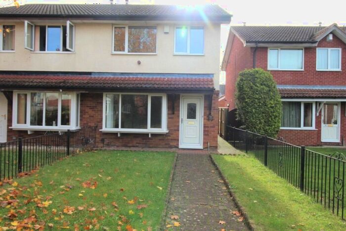 3 Bedroom Semi-Detached House To Rent In Roberts Walk, Darlington, DL1