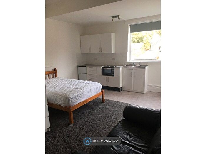 Studio To Rent In Kenwood Park Road, Sheffield, S7