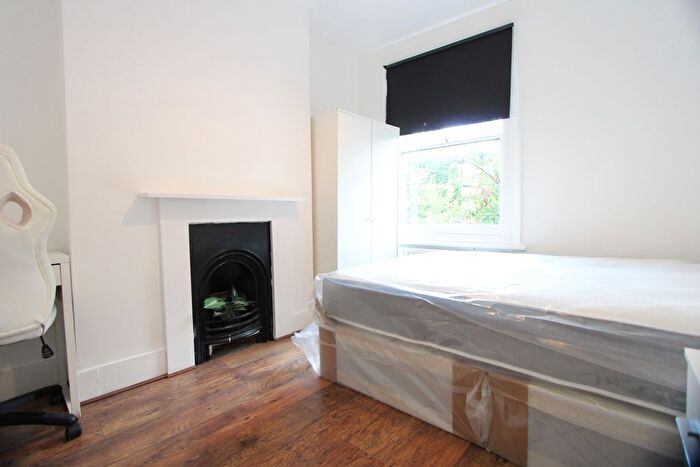 4 Bedroom Terraced House To Rent In Quicks Road, Wimbledon, SW19