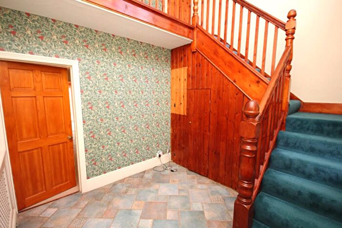 4 Bedroom Semi-Detached House For Sale In Norton Way South, Letchworth Garden City, SG6