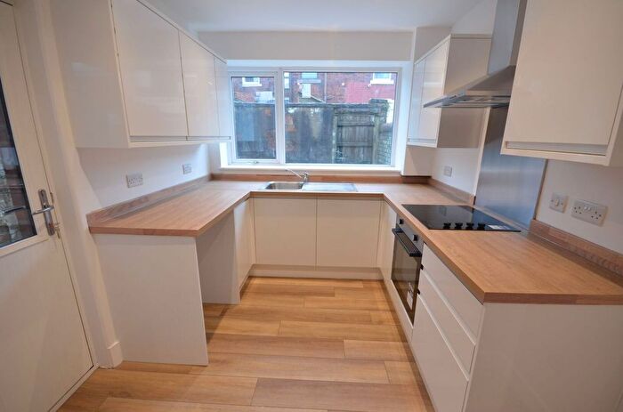 4 Bedroom Terraced House To Rent In Westwood Street, Accrington, BB5