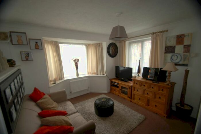 1 Bedroom Terraced House To Rent In Charta Road, Egham, TW20
