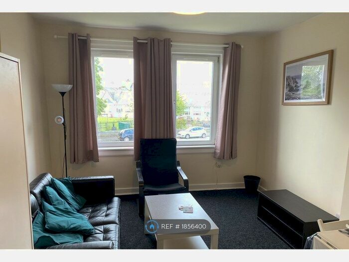 2 Bedroom Flat To Rent In Stevenson Drive, Edinburgh, EH11