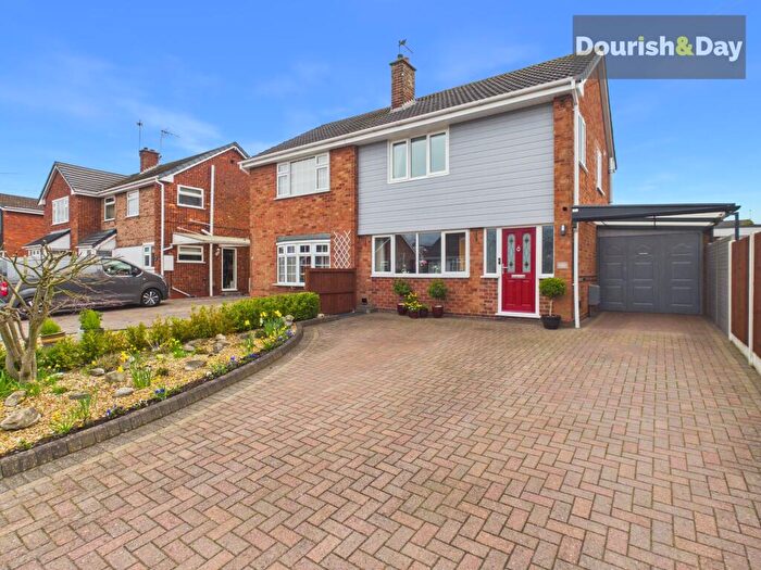 3 Bedroom Semi Detached House For Sale In Leacroft Road, Penkridge, ST19