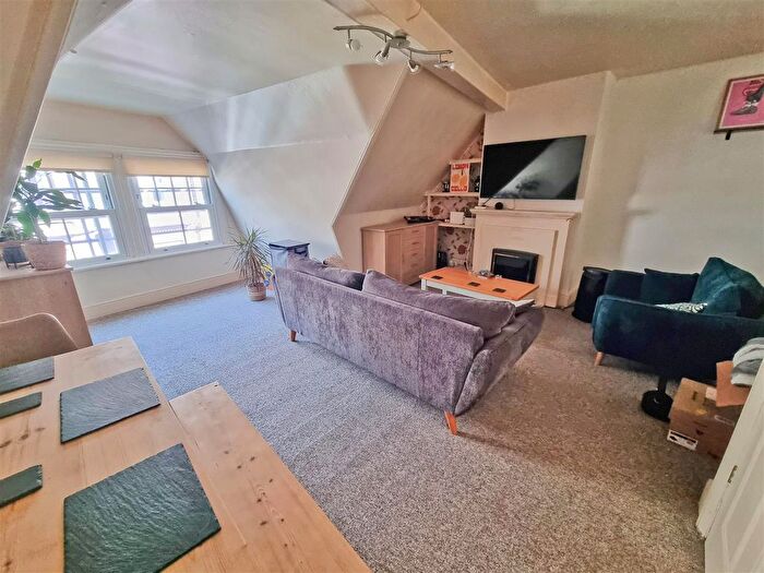 2 Bedroom Flat To Rent In Church Street, Cromer, NR27