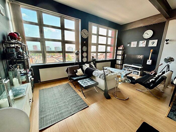 2 Bedroom Flat For Sale In Great Hampton Street, Birmingham, B18