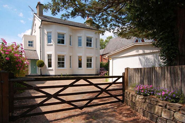 4 Bedroom Detached House For Sale In Hadlow Road, Tonbridge, TN9