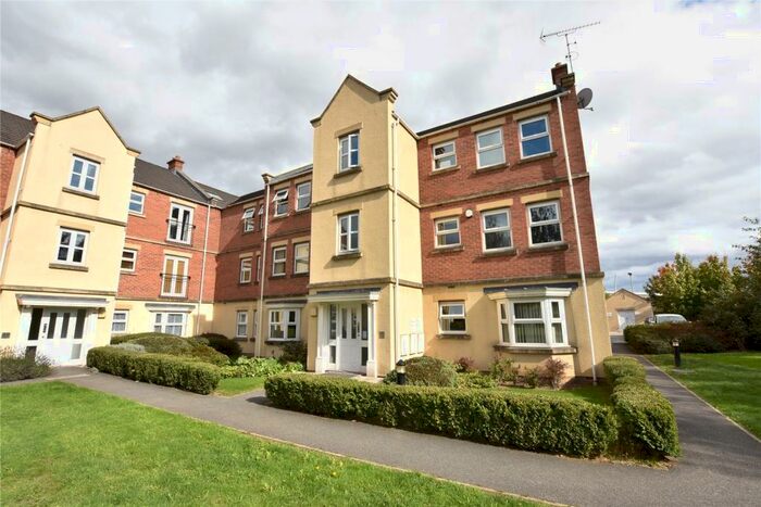2 Bedroom Apartment To Rent In Whitehall Croft, Farnley, Leeds, LS12