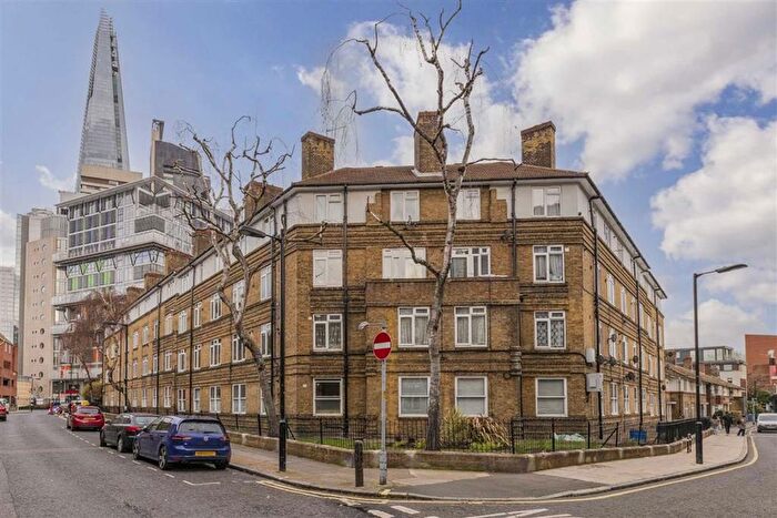2 Bedroom Flat To Rent In Crosby Row, London, SE1