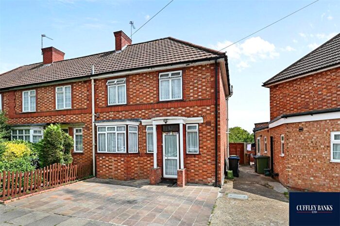3 Bedroom End Of Terrace House For Sale In Carlyon Road, Alperton, Wembley, Middlesex, HA0