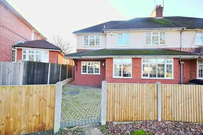 5 Bedroom Semi-Detached House To Rent In Warleywoods Crescent, Warley, Brentwood CM14
